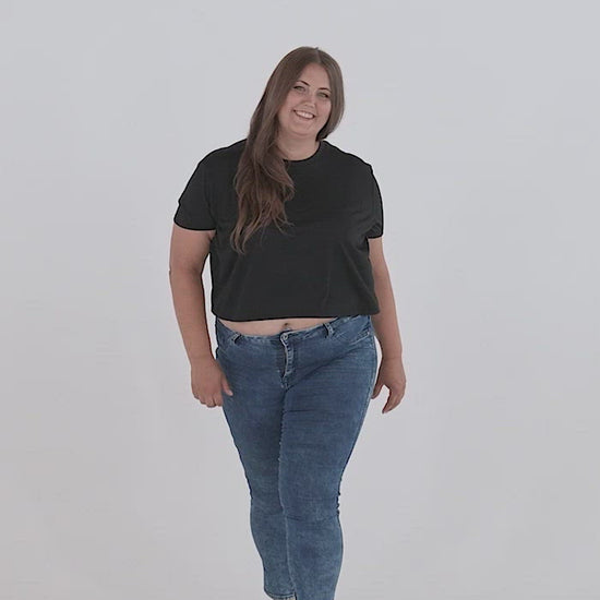 Women's Embroidered Flowy Crop Tee Bella + Canvas 8882.mp4